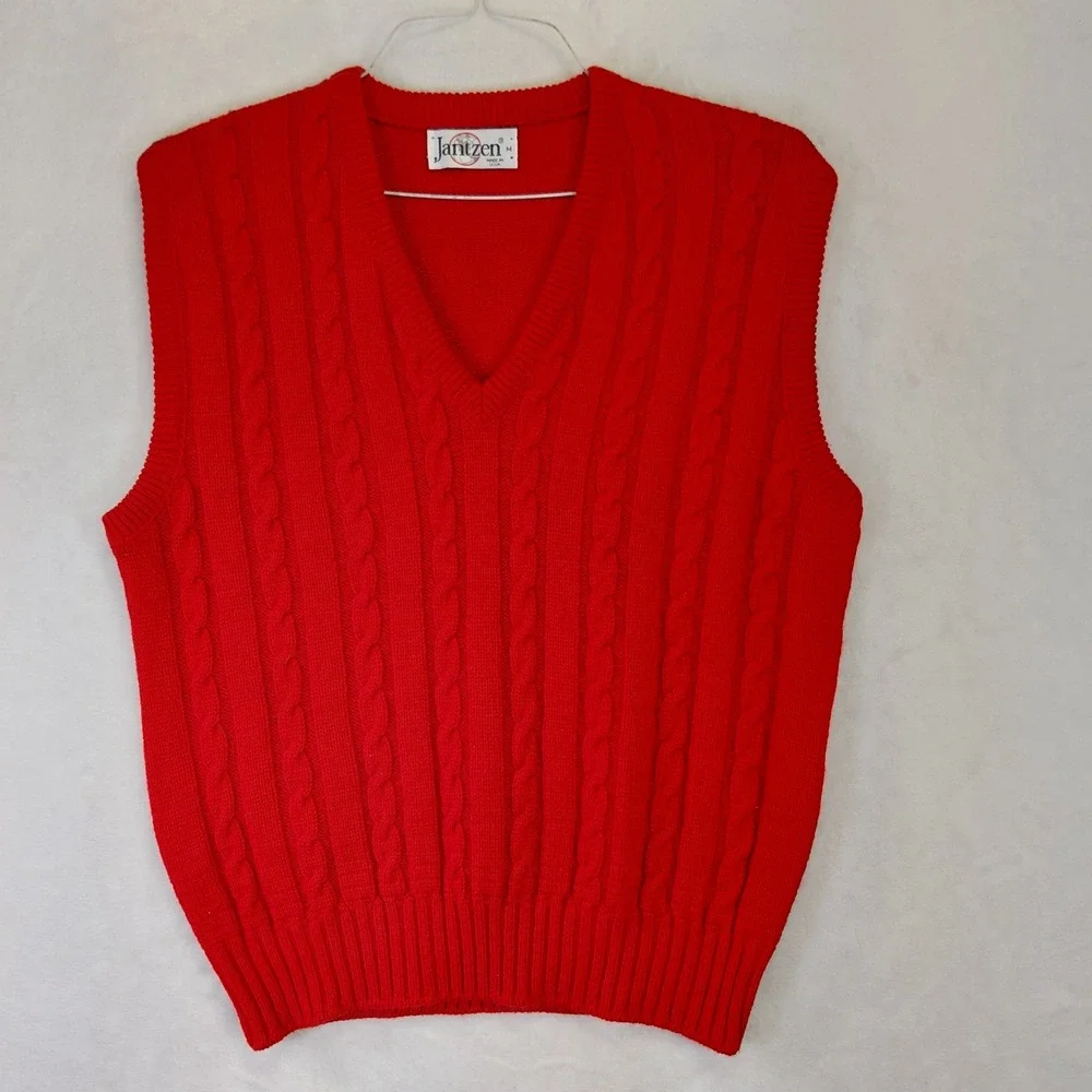 Vintage Jantzen Mens Red Cable Knit V-Neck Sweater Vest Made in USA Size M